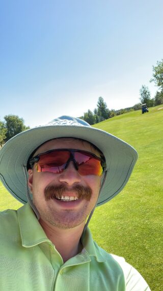 Aapo Mäki-Into-Digital-Verkkosivut-Aapo-Golfkentällä